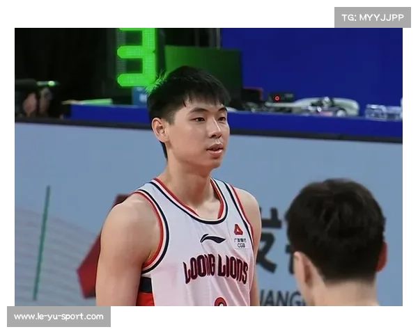 篮协宣布携手NBA李炎哲王睿泽加盟广东队北控全队投入军训备战新赛季 篮协宣布携手NBA李炎哲王睿泽加盟广东队北控全队投入军训备战新赛季